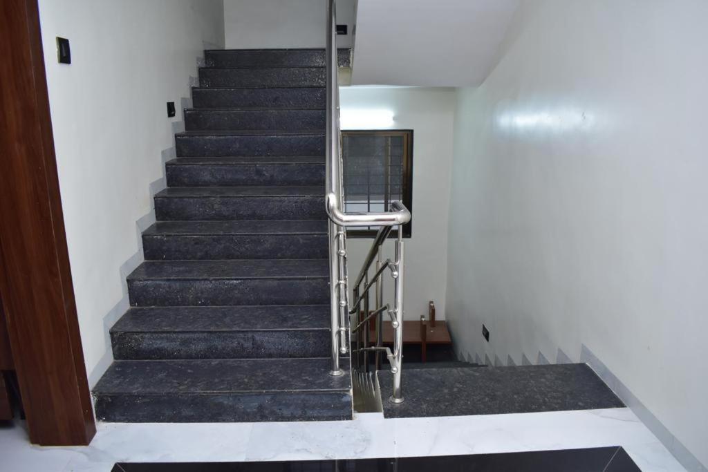 Hotel Sai Sandesh Shirdi Dış mekan fotoğraf
