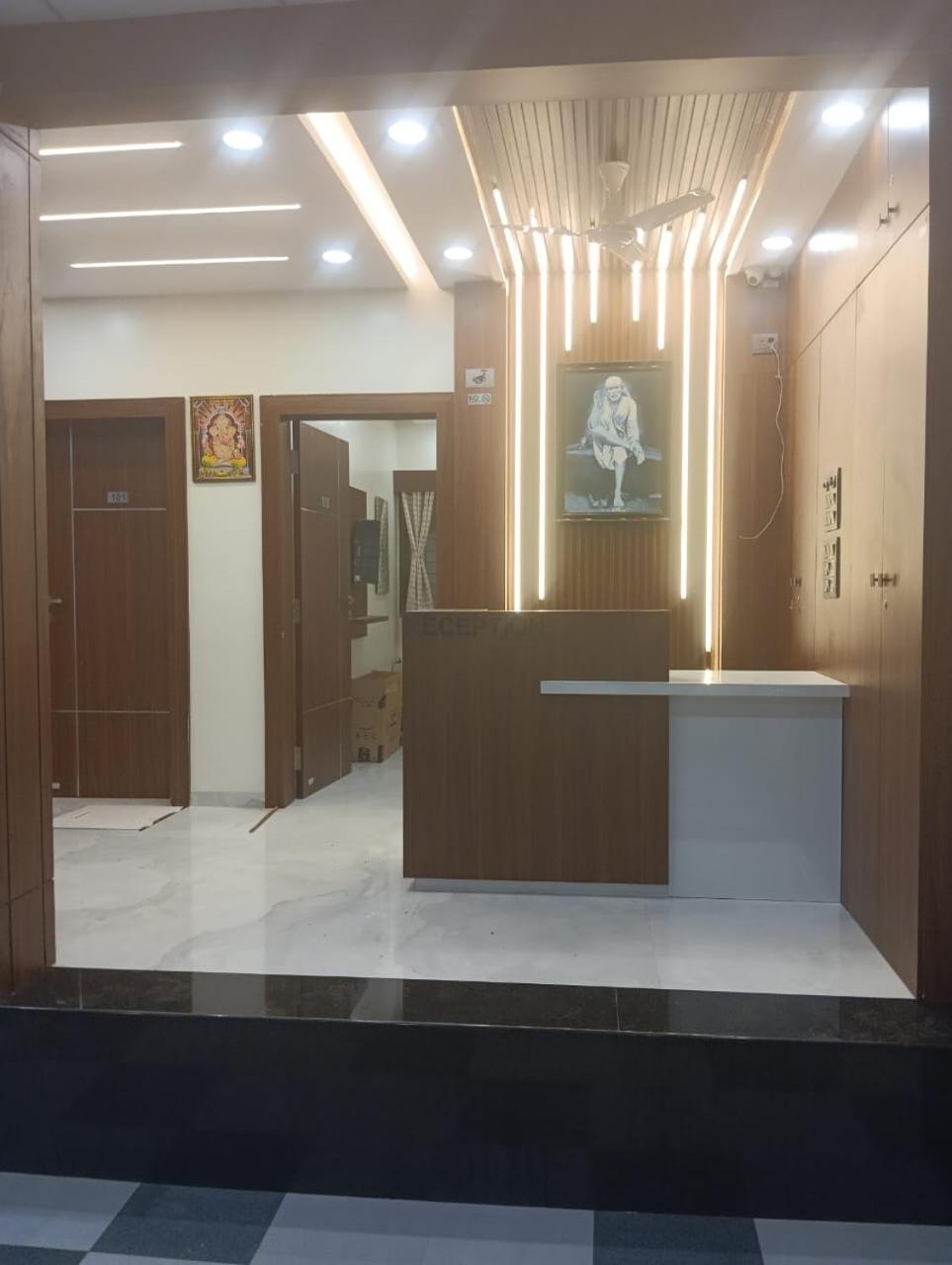 Hotel Sai Sandesh Shirdi Dış mekan fotoğraf