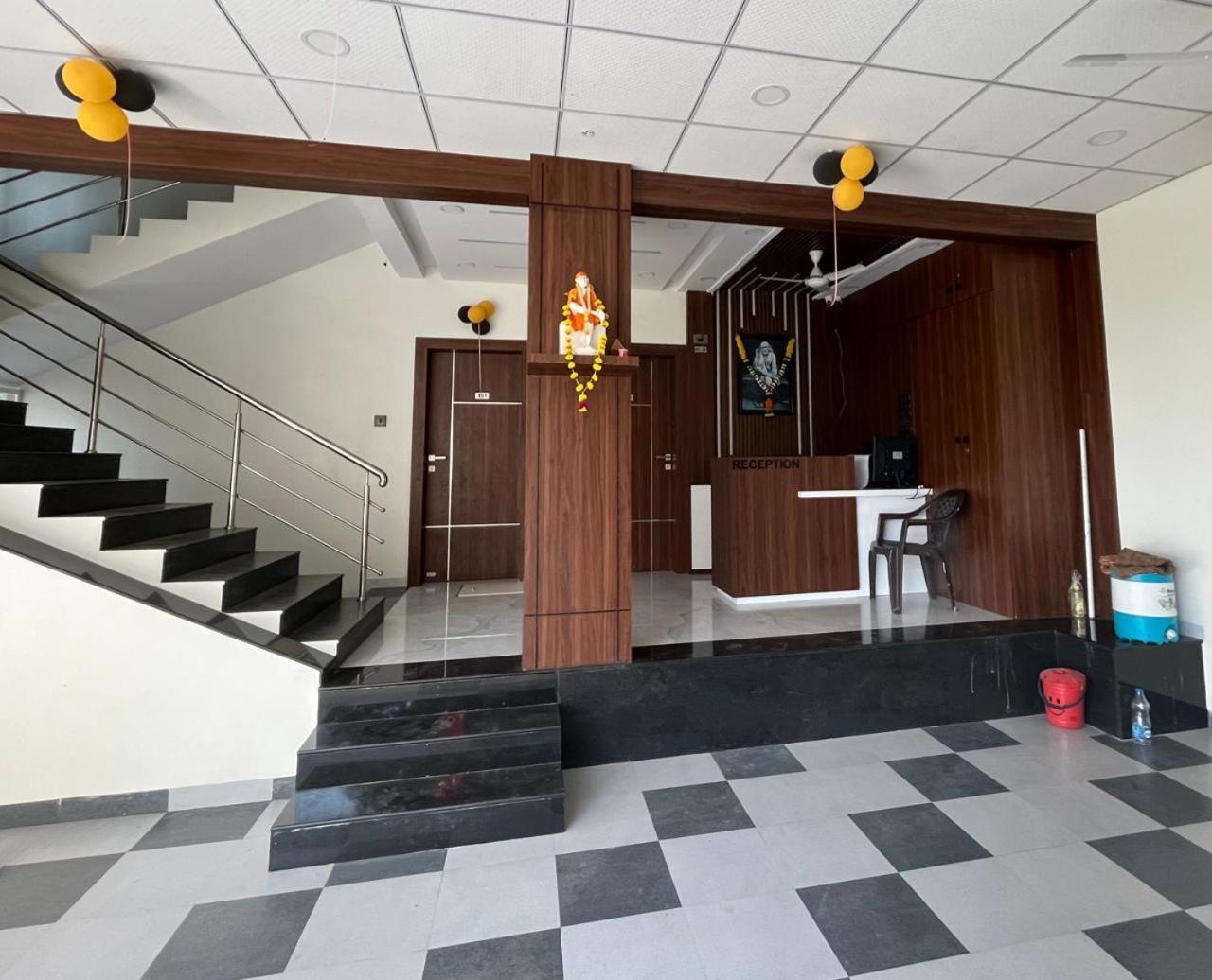 Hotel Sai Sandesh Shirdi Dış mekan fotoğraf