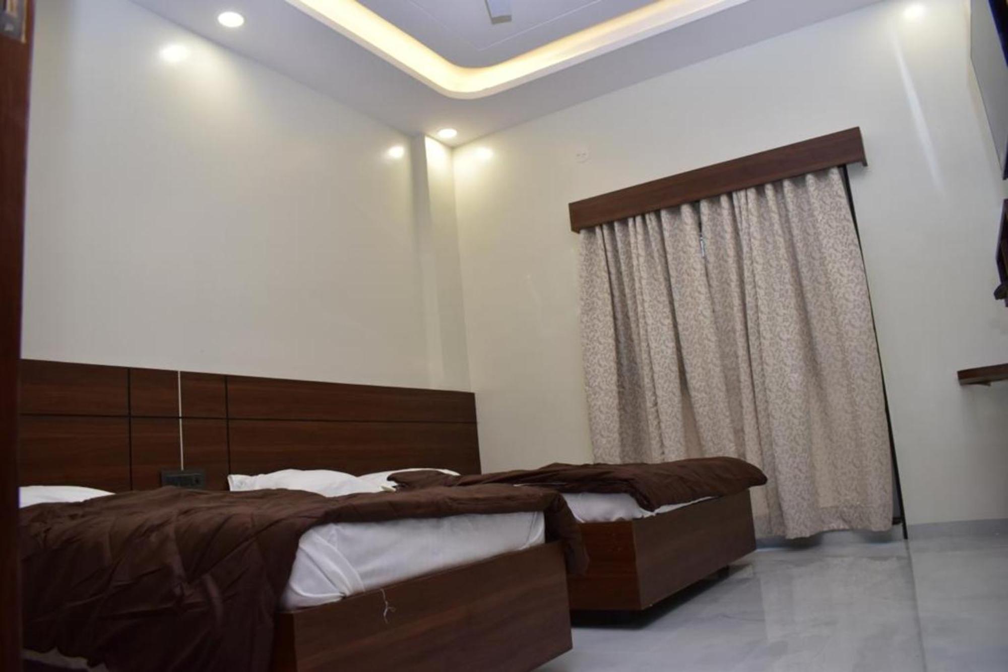 Hotel Sai Sandesh Shirdi Dış mekan fotoğraf